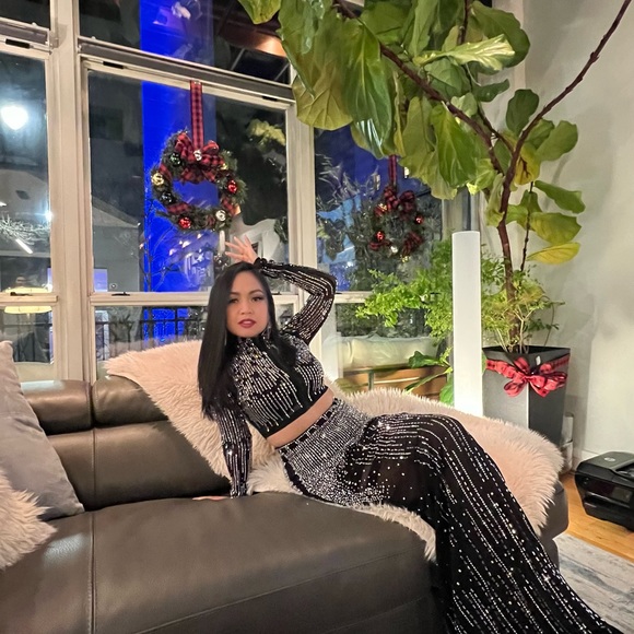 Fashion Nova Sequin Skirt Set - Picture 3 of 3